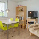 Beautiful In With 3 Bedrooms, Sauna And Internet Feriehus